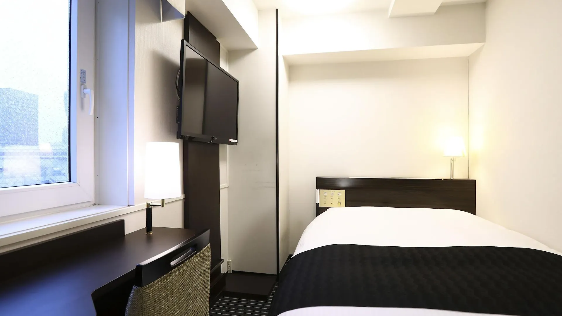 Apa Hotel Akasaka Mitsuke Tokyo 3*,